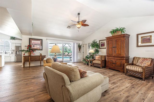 6132 SILVER OAKS DRIVE, Zephyrhills, FL 33542