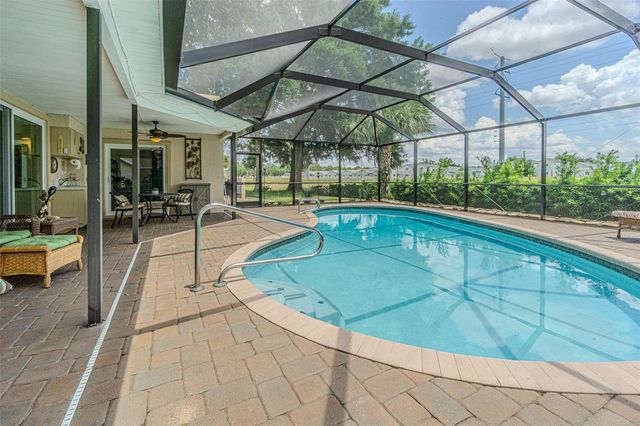 6132 SILVER OAKS DRIVE, Zephyrhills, FL 33542