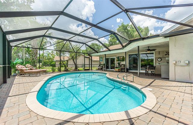 6132 SILVER OAKS DRIVE, Zephyrhills, FL 33542