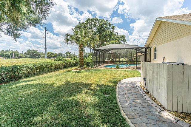 6132 SILVER OAKS DRIVE, Zephyrhills, FL 33542