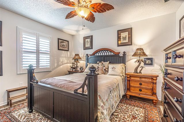 6132 SILVER OAKS DRIVE, Zephyrhills, FL 33542