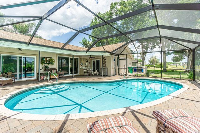 6132 SILVER OAKS DRIVE, Zephyrhills, FL 33542
