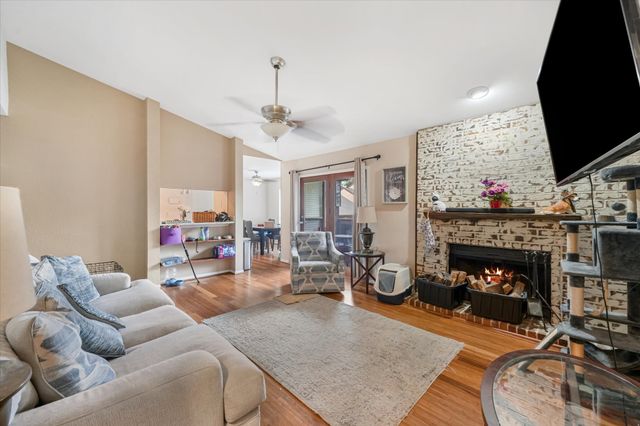 1301 Memory Lane 4924, Arlington, TX 76011