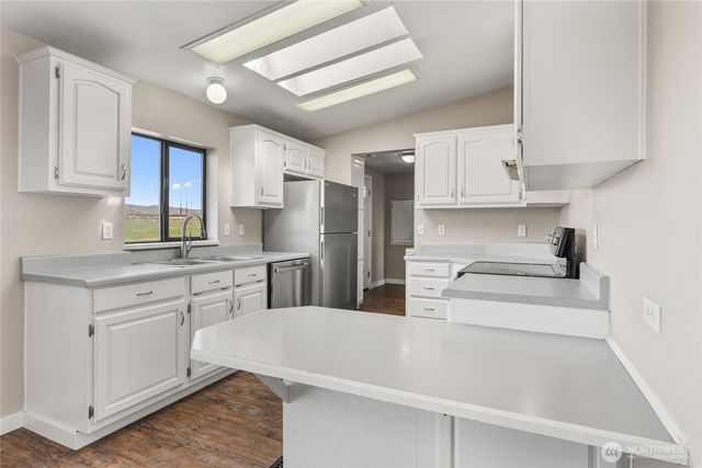 13477 Road 13 NW, Quincy, WA 98848