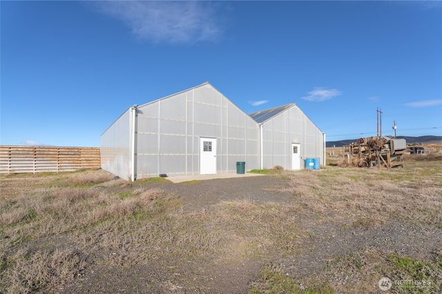 13477 Road 13 NW, Quincy, WA 98848