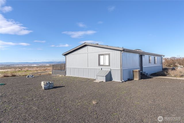 13477 Road 13 NW, Quincy, WA 98848