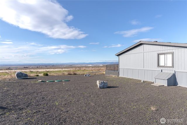 13477 Road 13 NW, Quincy, WA 98848