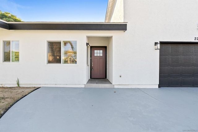 2216 Calle Chanate, San Diego, CA 92139