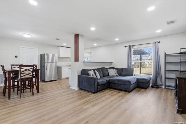 119 Savannah, San Antonio, TX 78213