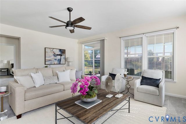 10456 Chickahominy Falls Ln, Glen Allen, VA 23059