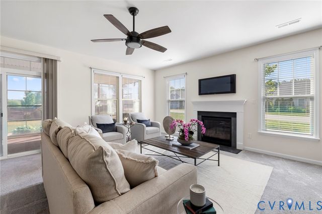 10456 Chickahominy Falls Ln, Glen Allen, VA 23059