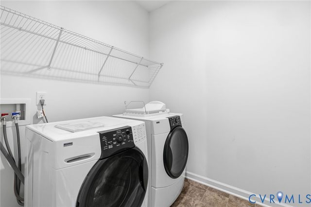 10456 Chickahominy Falls Ln, Glen Allen, VA 23059