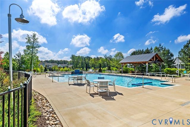 10456 Chickahominy Falls Ln, Glen Allen, VA 23059