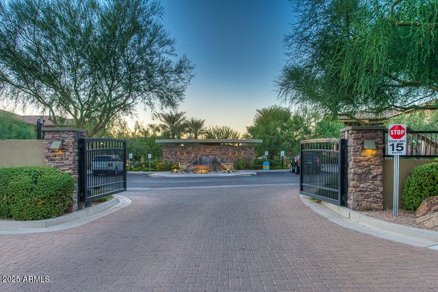 21320 N 56TH Street 2001, Phoenix, AZ 85054