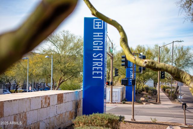 21320 N 56TH Street 2001, Phoenix, AZ 85054