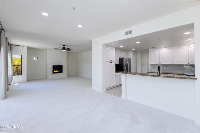 21320 N 56TH Street 2001, Phoenix, AZ 85054