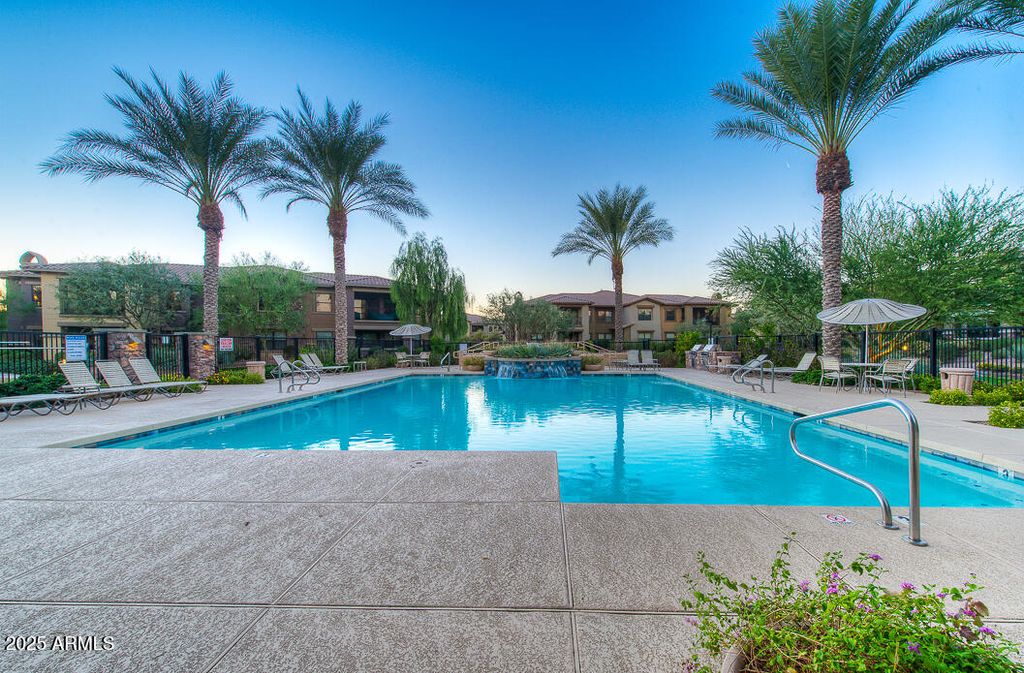 21320 N 56TH Street 2001, Phoenix, AZ 85054