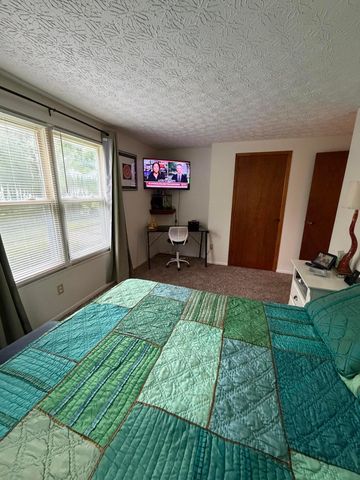 2515 Nassau Drive, 25D, Columbus, OH 43232