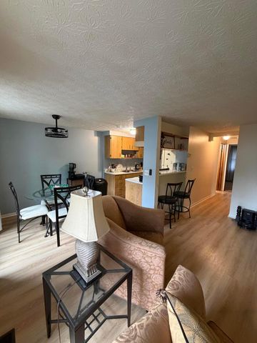 2515 Nassau Drive, 25D, Columbus, OH 43232