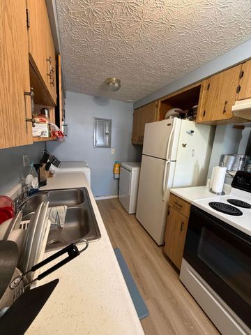 2515 Nassau Drive, 25D, Columbus, OH 43232