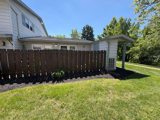 2515 Nassau Drive, 25D, Columbus, OH 43232