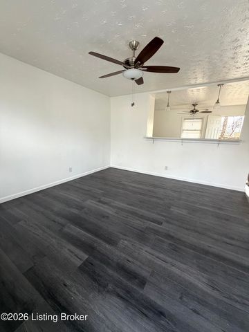 5102 Yew Ln, Louisville, KY 40213