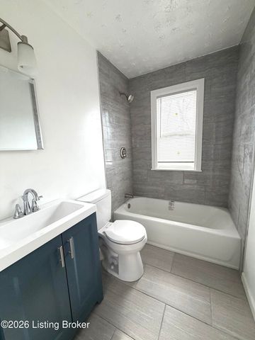 5102 Yew Ln, Louisville, KY 40213