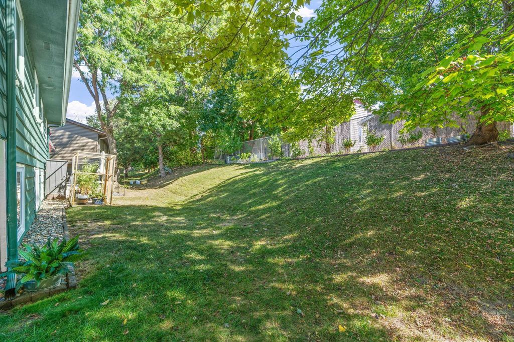 4468 Cinnamon Ridge Trail, Eagan, MN 55122 — photo 5