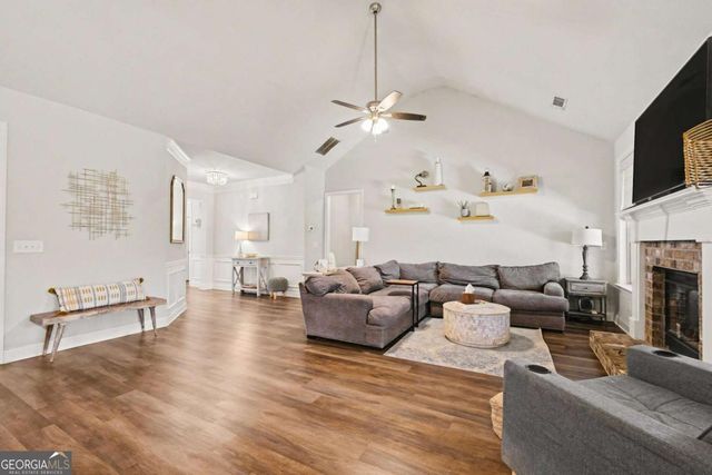 307 Fern Court, Hoschton, GA 30548