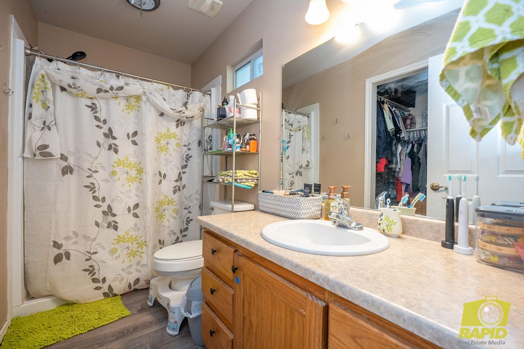 Image 15 of property listing at 614 W 25th Street, San Angelo, TX 76903