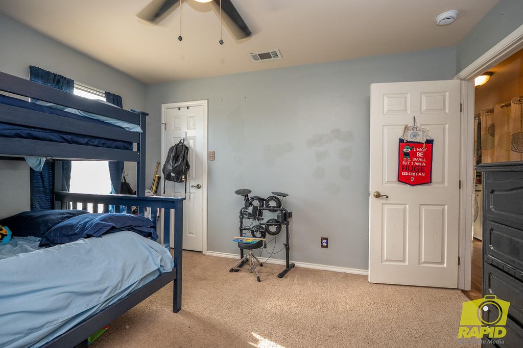 Image 17 of property listing at 614 W 25th Street, San Angelo, TX 76903