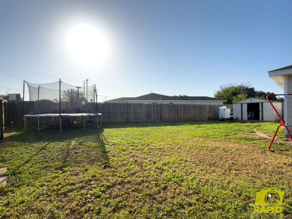Image 27 of property listing at 614 W 25th Street, San Angelo, TX 76903