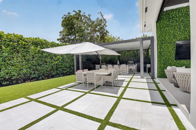 3954 NW 52nd Street, Boca Raton, FL 33496