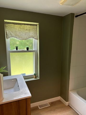 468 Podunk Road, East Brookfield, MA 01515