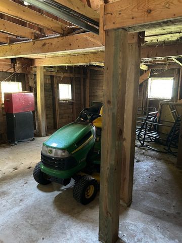 468 Podunk Road, East Brookfield, MA 01515