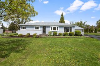 646 68th Street, Willowbrook, IL 60527