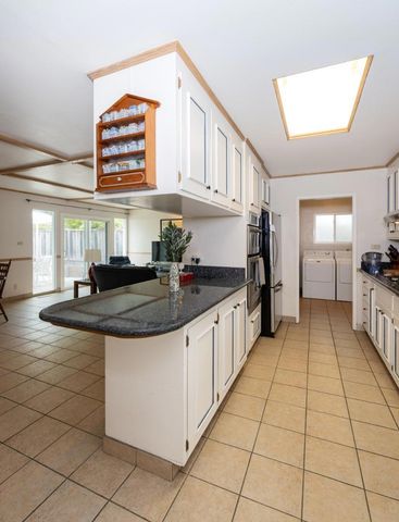 138 Woodcrest Place, Santa Cruz, CA 95065