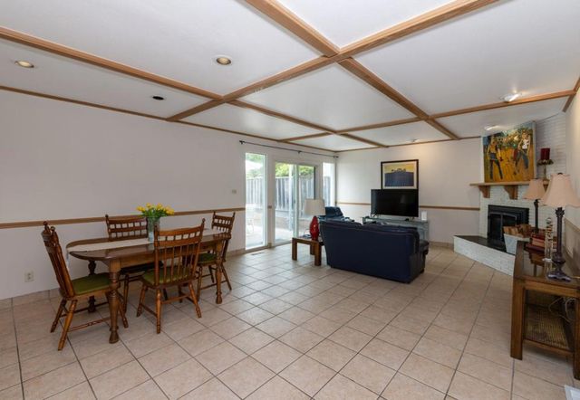 138 Woodcrest Place, Santa Cruz, CA 95065