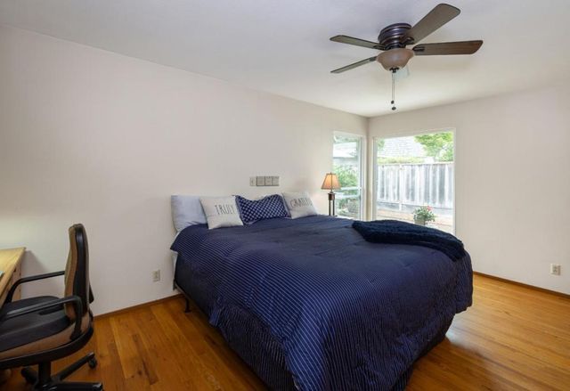 138 Woodcrest Place, Santa Cruz, CA 95065