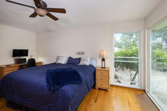 138 Woodcrest Place, Santa Cruz, CA 95065