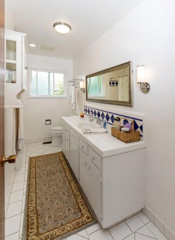 138 Woodcrest Place, Santa Cruz, CA 95065