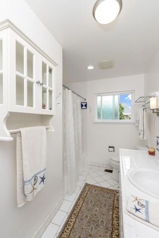 138 Woodcrest Place, Santa Cruz, CA 95065