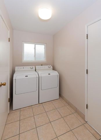 138 Woodcrest Place, Santa Cruz, CA 95065