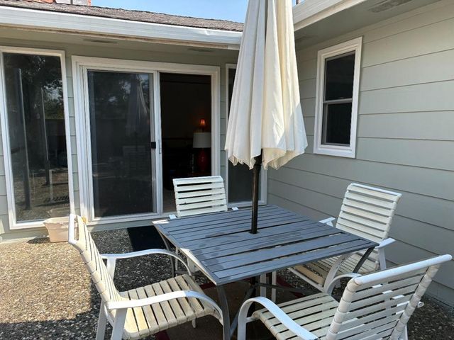 138 Woodcrest Place, Santa Cruz, CA 95065