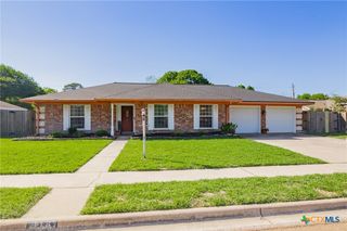 118 Berkshire Lane, Victoria, TX 77904