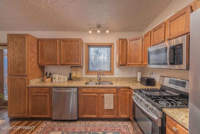 2000 E Red Fox Drive, Wasilla, AK 99654