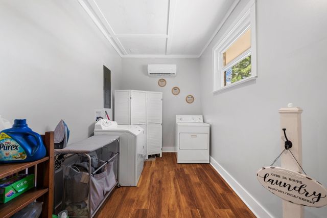 301 Clebourne Avenue, Chickamauga, GA 30707