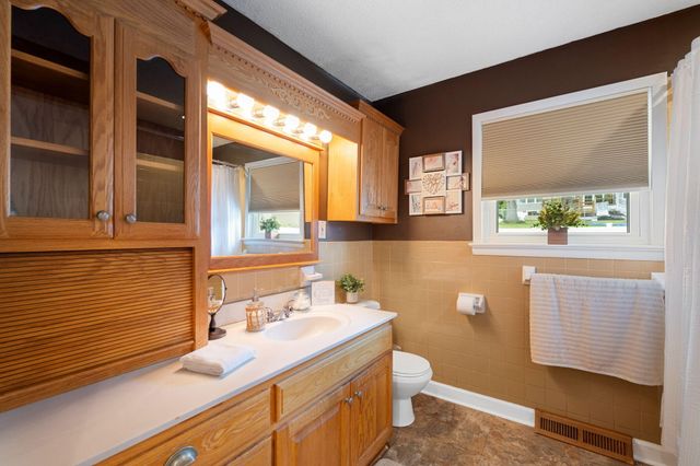 301 Clebourne Avenue, Chickamauga, GA 30707