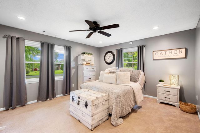 301 Clebourne Avenue, Chickamauga, GA 30707