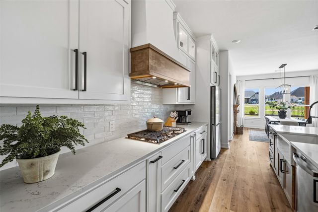 2713 Village Road, Granbury, TX 76049